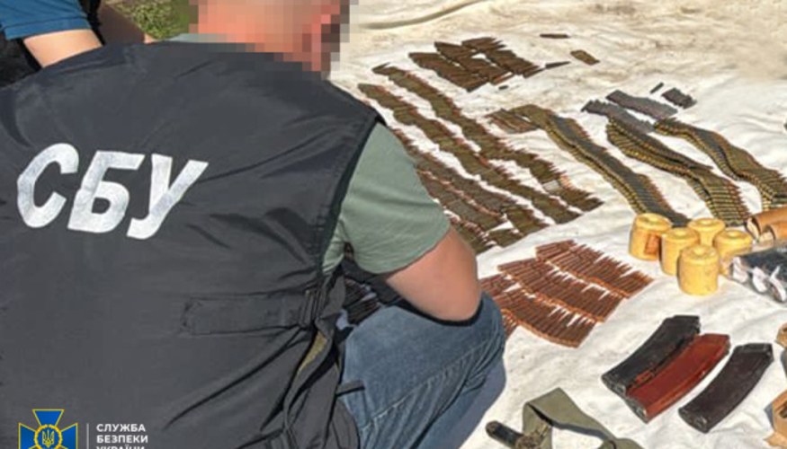Вилучена зброя, боєприпаси та вибухові речовини за результатами спецоперації СБУ, ДБР та Нацполіції