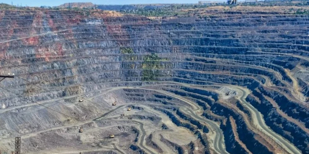 Південний ГЗК з 28 липня скорочує видобуток через блокування морської логістики