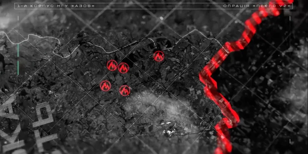 Скриншот відео бойової роботи дронів «Азову» із позначеними на карті палаючими точками обʼєктів зберігання та постачання