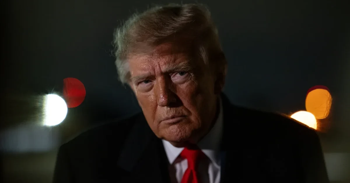 Трамп в інтерв’ю Newsmax назвав удари України по НПЗ ганьбою та засумнівався в угоді із Зеленським
